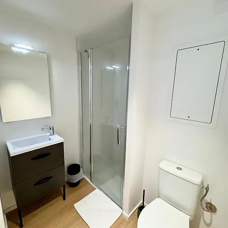 アパート We Live Sharies - C205 ランス